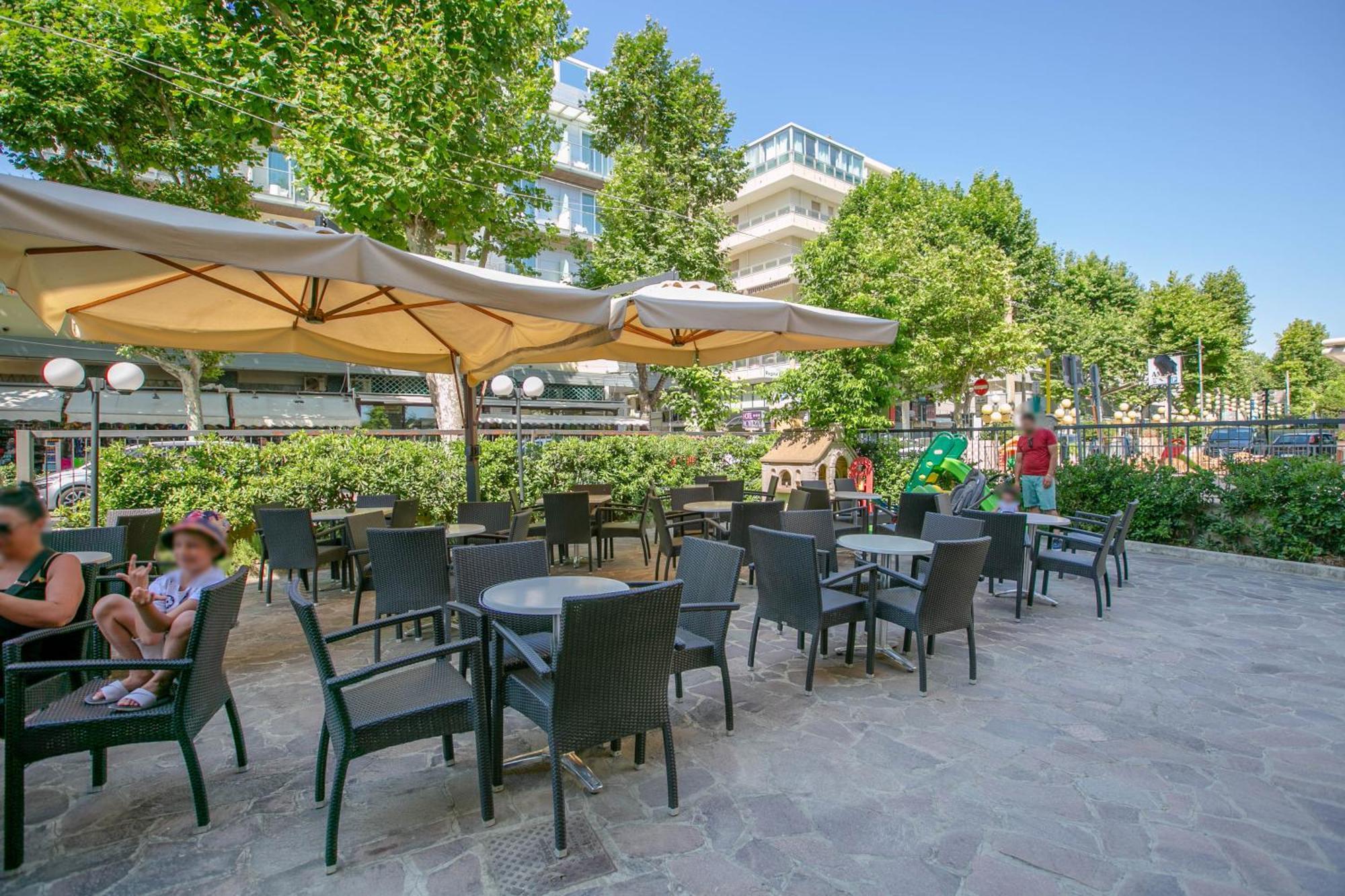 Hotel Atlas Rimini Exterior foto