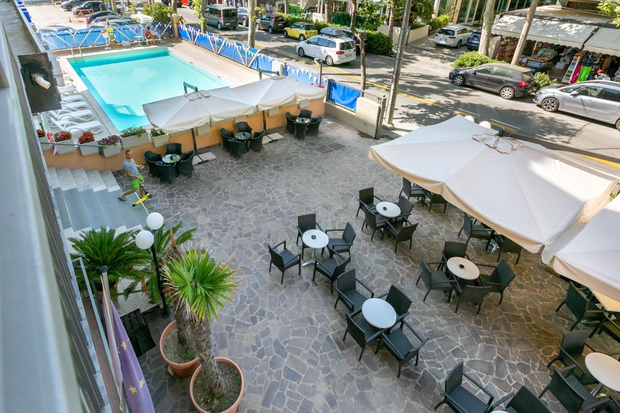Hotel Atlas Rimini Exterior foto