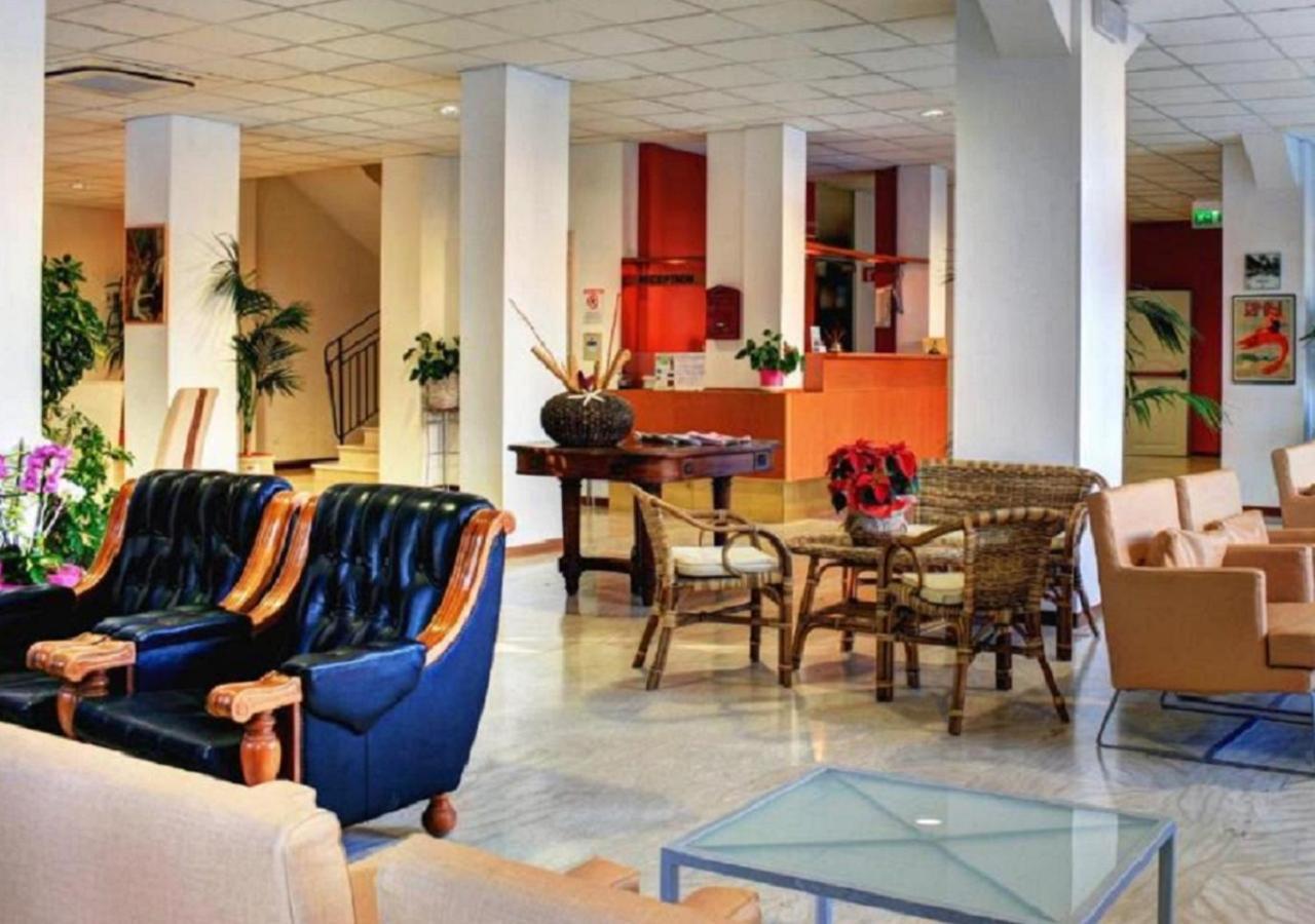 Hotel Atlas Rimini Exterior foto